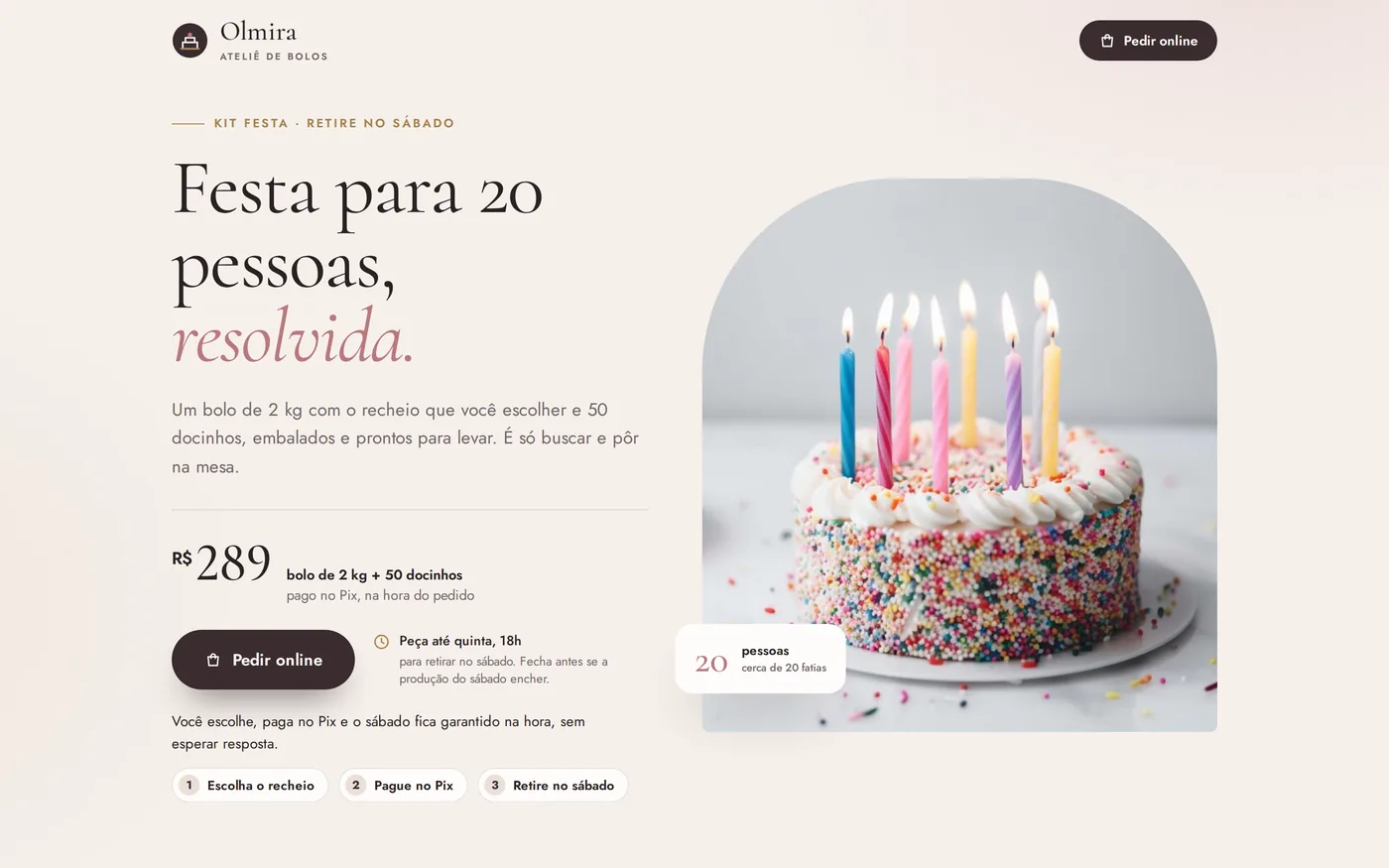 Exemplo de landing page desenhada aqui para o kit festa de uma confeitaria fictícia: manchete sobre festa para 20 pessoas, o preço do kit em destaque, o botão Pedir online com o prazo do pedido ao lado e a foto de um bolo de aniversário com velas acesas.