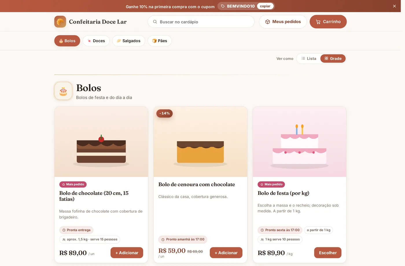 Cardápio digital de uma confeitaria, com cupom de primeira compra no topo, categorias, foto de cada bolo, prazo de preparo, para quantas pessoas serve, preço por unidade ou por quilo e botão de adicionar.